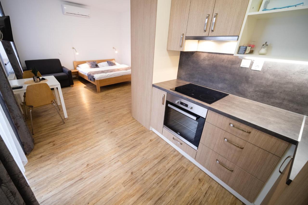 21 Apartmán *